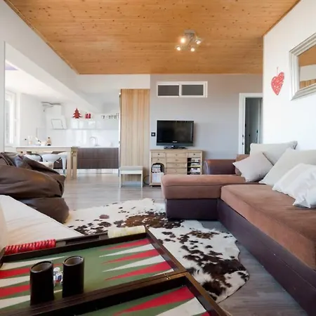 3 Bdrm Penthouse In - 10 Pax Διαμέρισμα