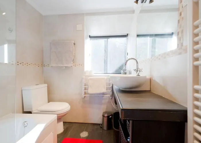 3 Bdrm Penthouse In - 10 Pax *